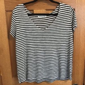 Urban Outfitters - Project Social T Knit V-Neck